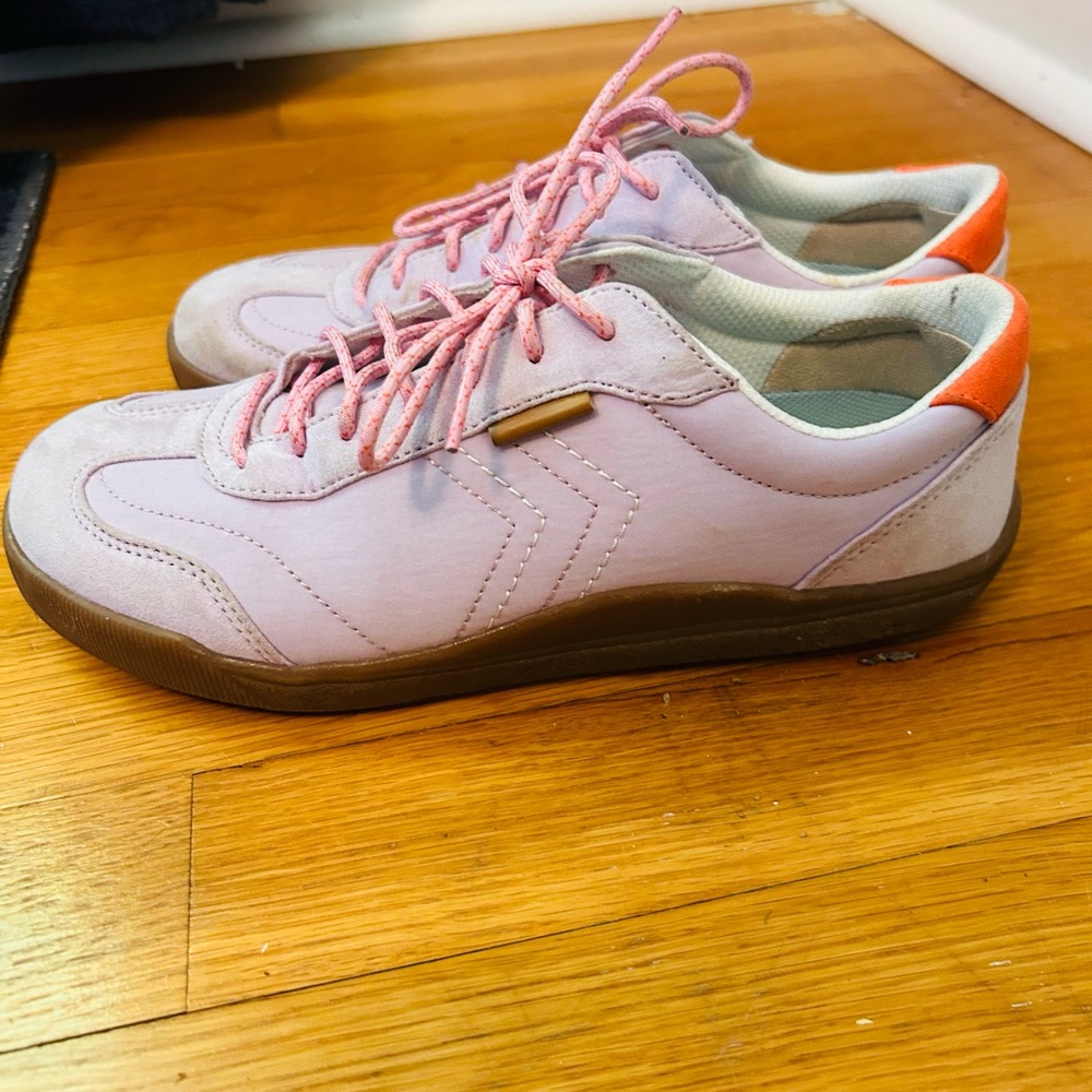 Dr Scholl's Be True Lavender shoes. Size 6.5 worn three times